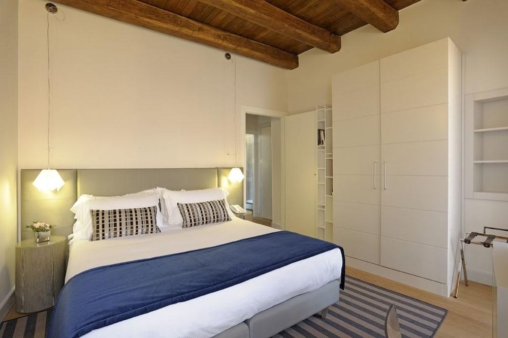 Trevi Palace Luxury Inn Рим Екстер'єр фото