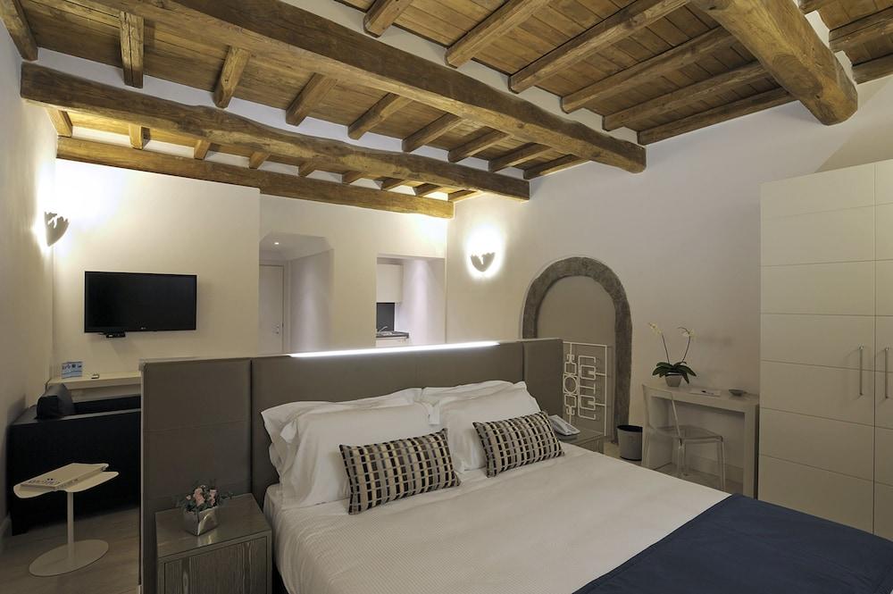 Trevi Palace Luxury Inn Рим Екстер'єр фото