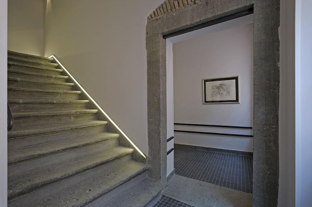 Trevi Palace Luxury Inn Рим Екстер'єр фото