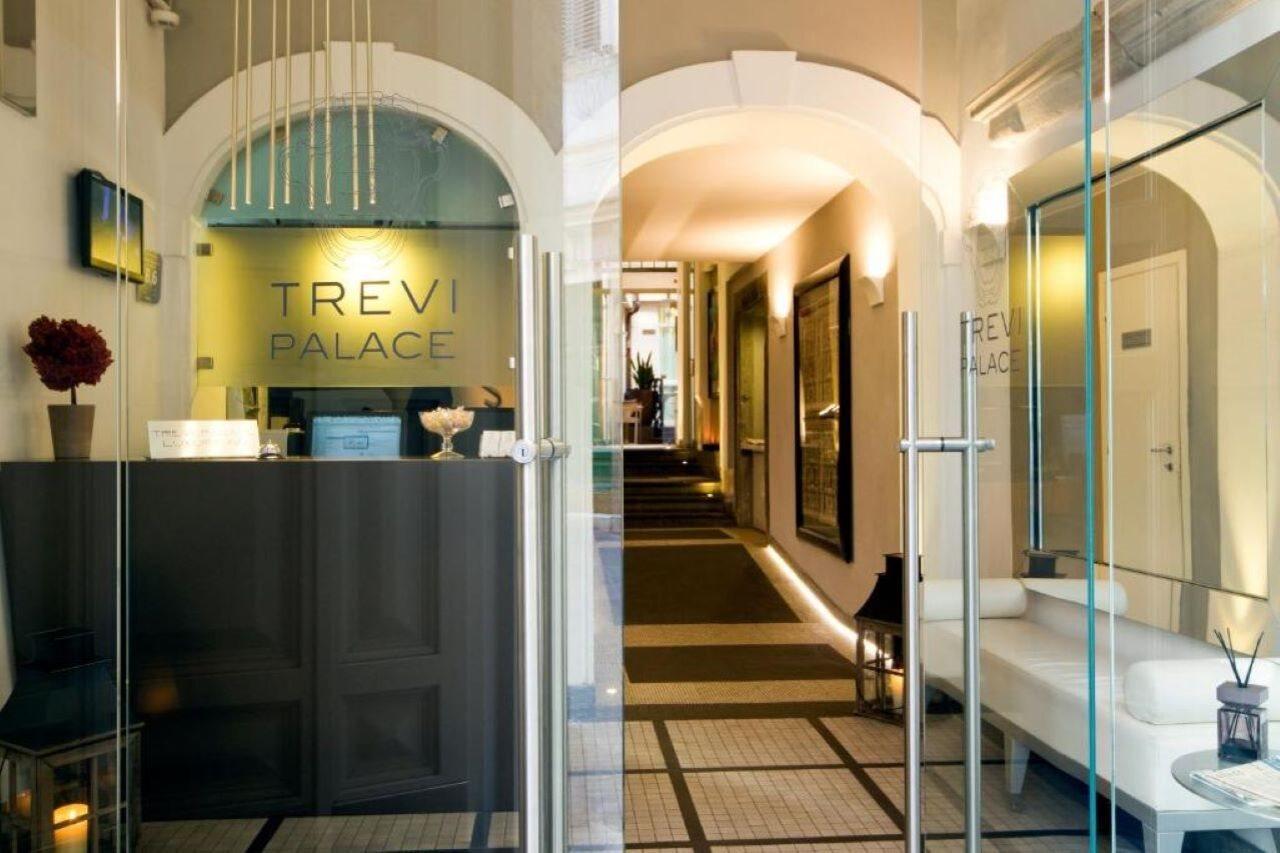 Trevi Palace Luxury Inn Рим Екстер'єр фото