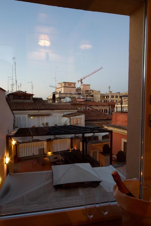 Trevi Palace Luxury Inn Рим Екстер'єр фото